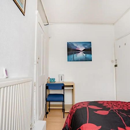 Homestay Near Tottenham Hotspur Stadium London Eksteriør bilde