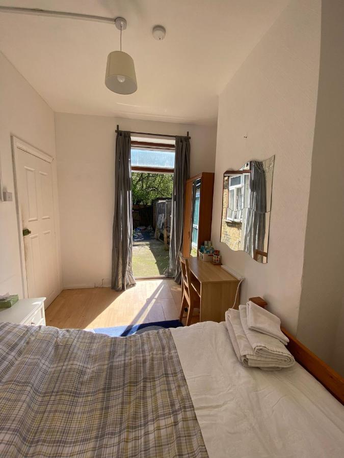 Homestay Near Tottenham Hotspur Stadium London Eksteriør bilde