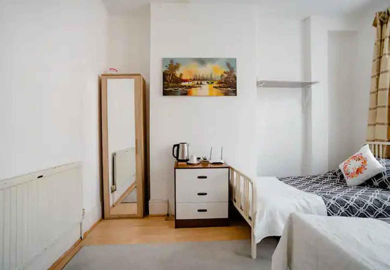 Homestay Near Tottenham Hotspur Stadium London Eksteriør bilde