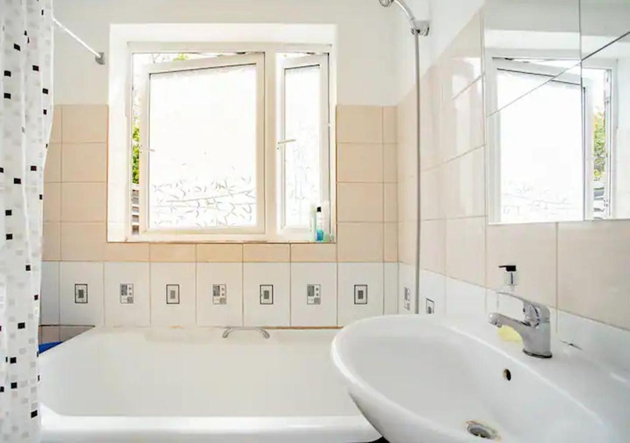 Homestay Near Tottenham Hotspur Stadium London Eksteriør bilde